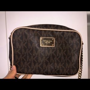 Jet Set Travel Logo Michael Kors Crossbody Bag